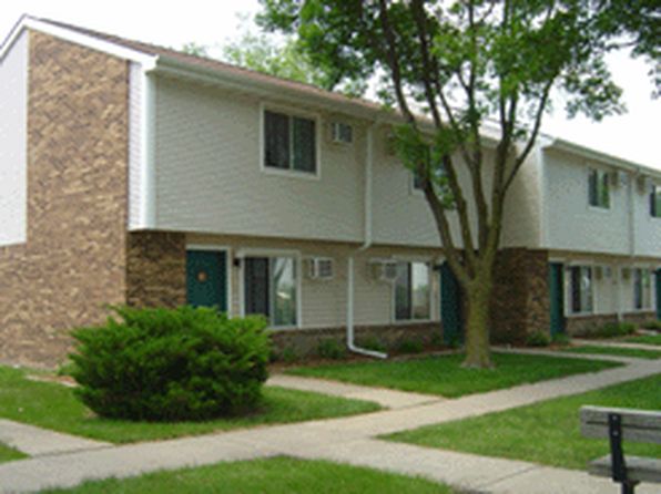 Forest Glen Muscatine Cooperative, 1715 Houser St APT 5-E, Muscatine, IA 52761