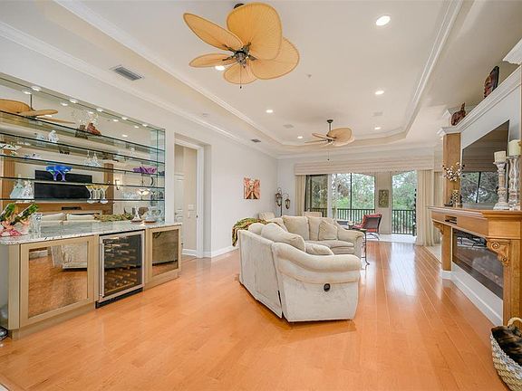 4th image of 5208 Parisienne Pl #202