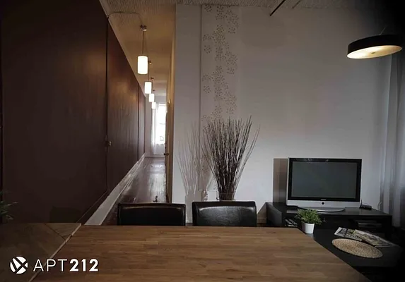 Rented by APT212 INC | media 6