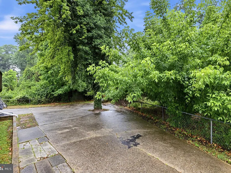 3101 E St SE — Photo 31