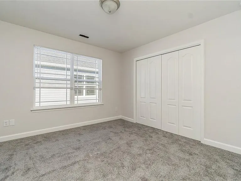 Upstairs Bedroom 2