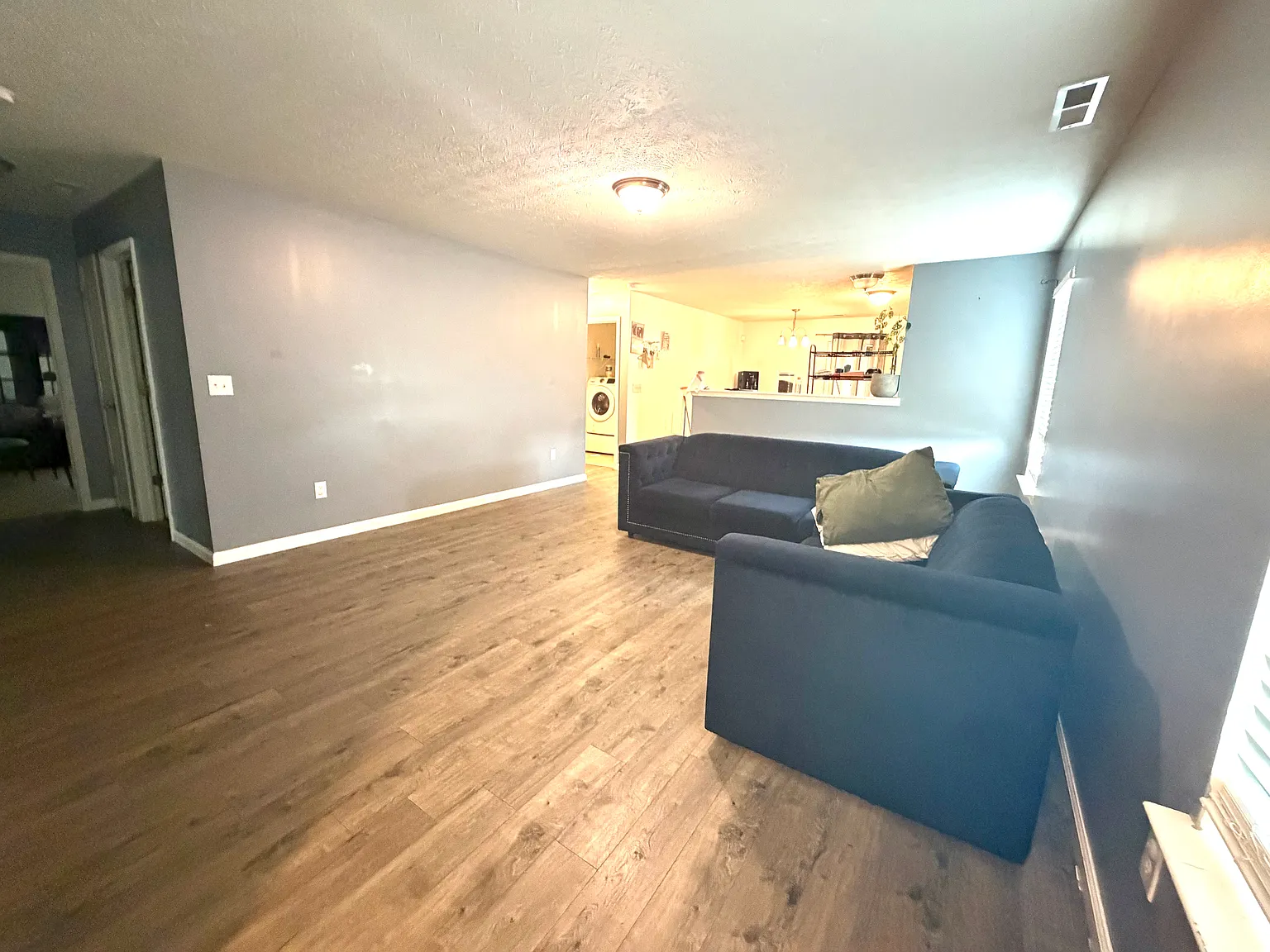 3 bed, 1291 sqft, $1,650 — Photo 4
