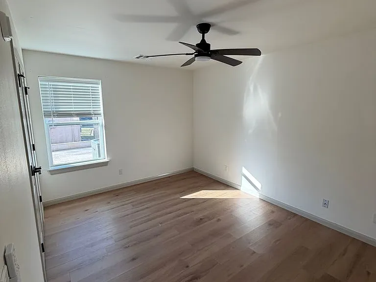 103 N Atlanta St — Photo 5