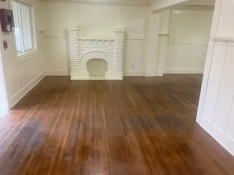1412 W Jefferson Blvd — Photo 25