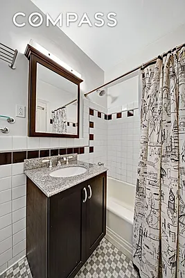 Sold by Compass | media 7