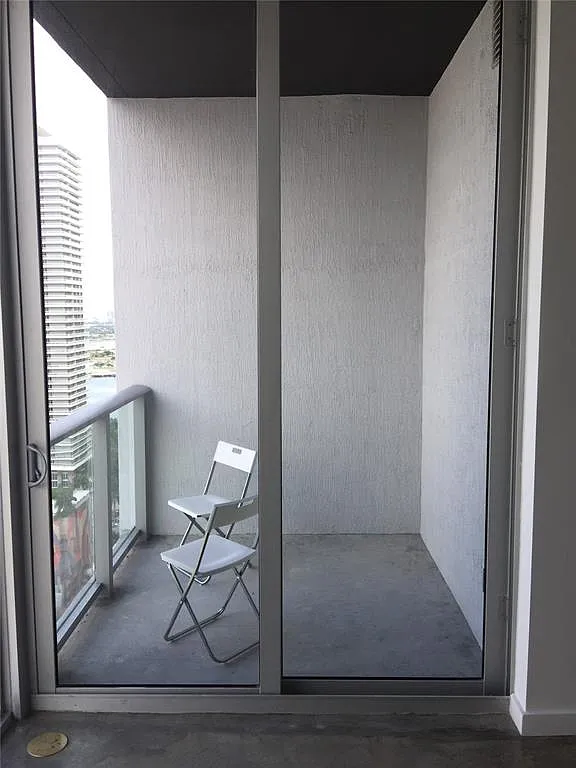 1 bed, 546 sqft, $2,200 — Photo 4