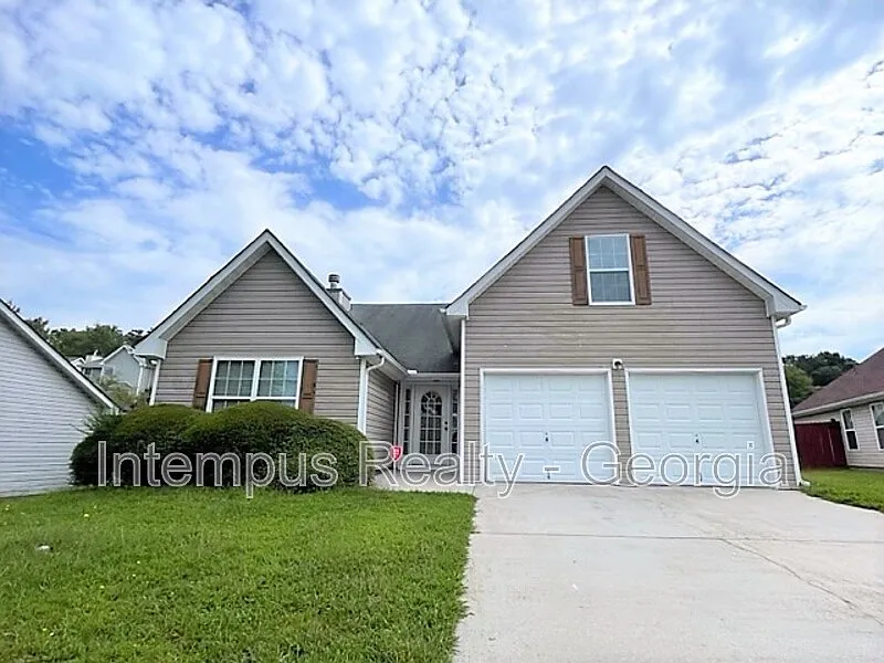 4 bed, 3.0 bath, 1790 sqft, $2,100 — Photo 2