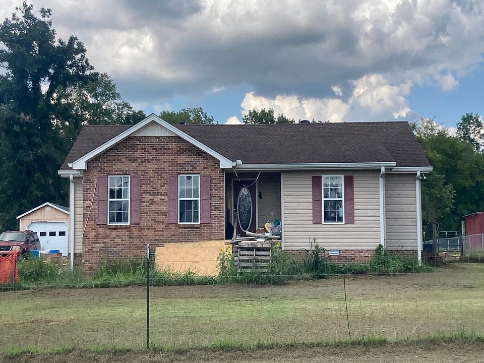 1st image of 133 S Lovers Ln