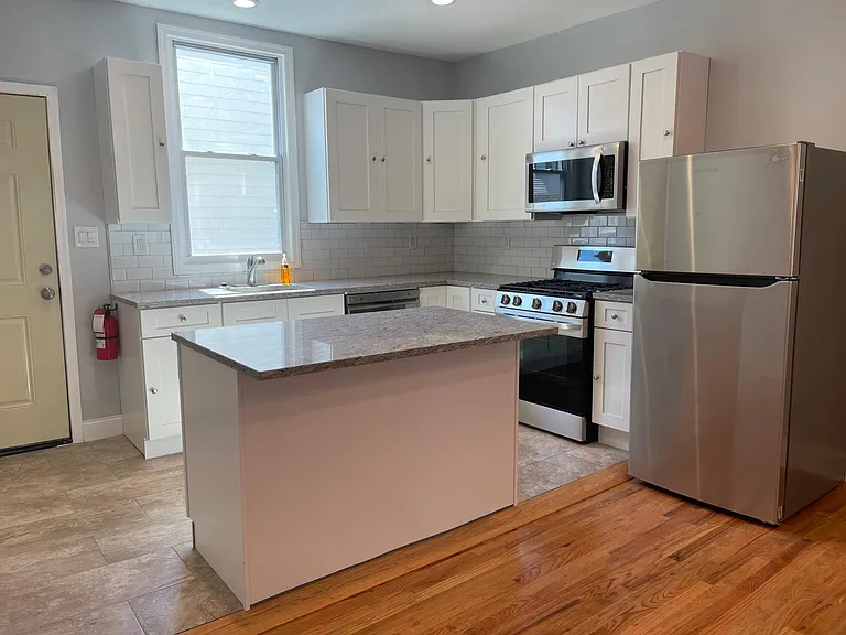 New kitchen