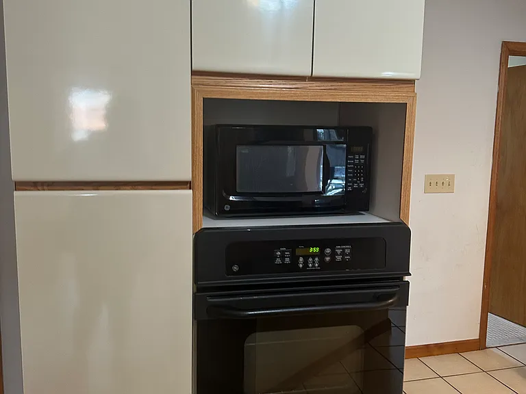 421 Poplar St #1 — Photo 14