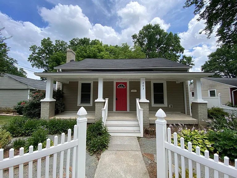 203 Shawnee St — Photo 2