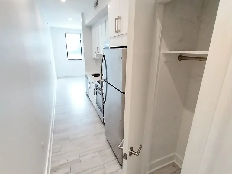 1170 N Hope St #1C — Photo 10