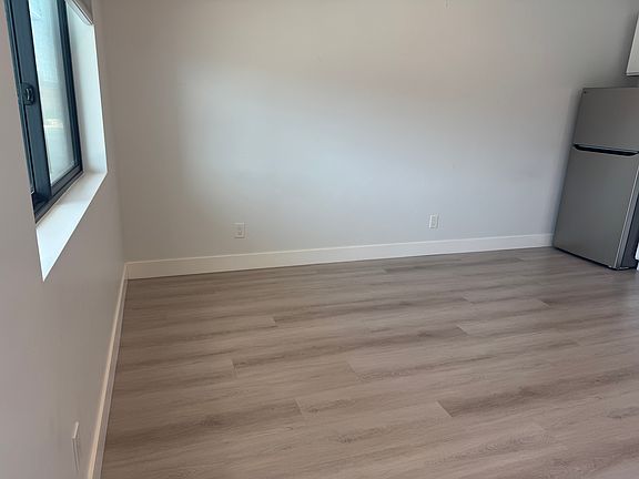 3rd image of 4577 Lambert Dr #A