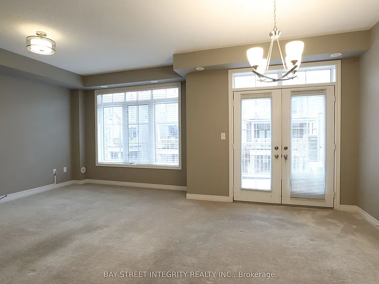 2435 Greenwich Dr #39 — Photo 8