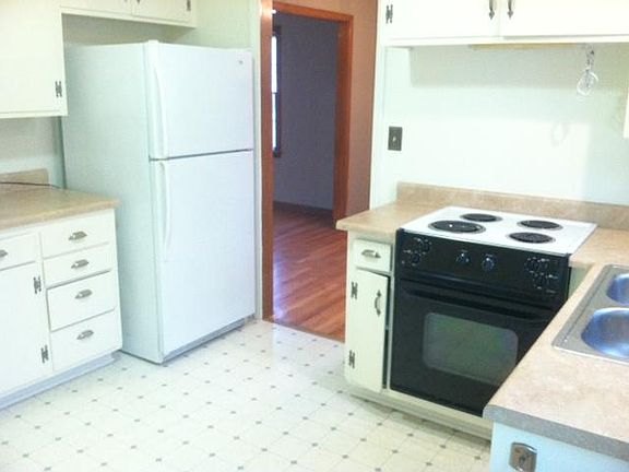 4th image of 6534 Floyd St