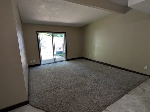 2921 SW Atwood Ave APT 1, Topeka, KS 66614