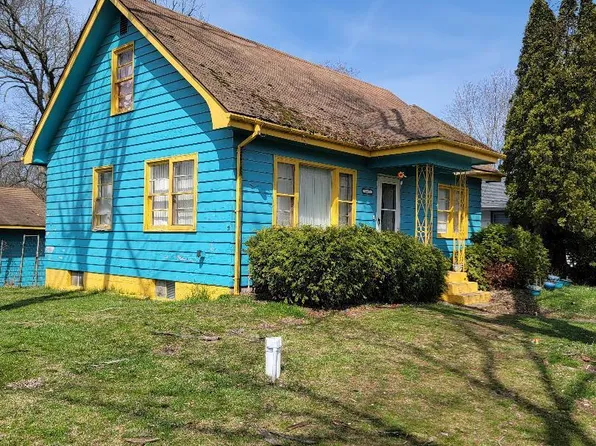 770 Dixie Dr, Benton Harbor, MI 49022