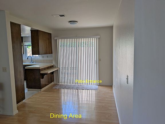 3rd image of 520 N Huntington Ave Unit B