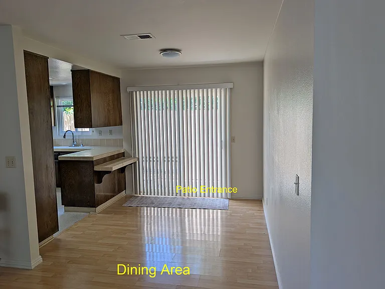 520 N Huntington Ave #B — Photo 3