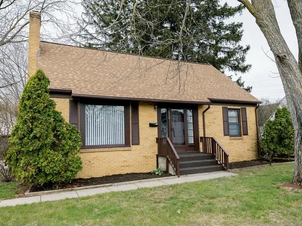 2259 Meurs Ct SW, Wyoming, MI 49519