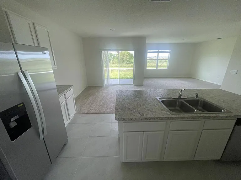 289 Sofia Ln — Photo 13