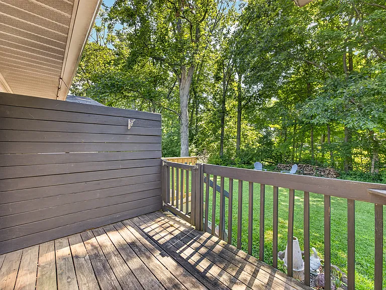 1339 S Hickory Grove Ln — Photo 15