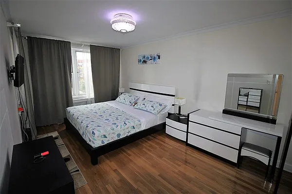Sold by Universal Realty Group | media 4