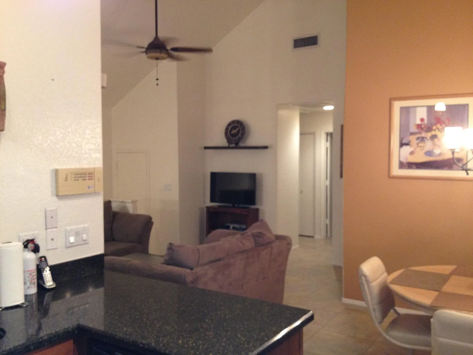 1633 E Lakeside Dr — Photo 3