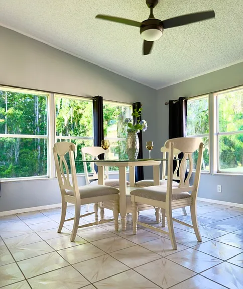 707 Robin Ln — Photo 6