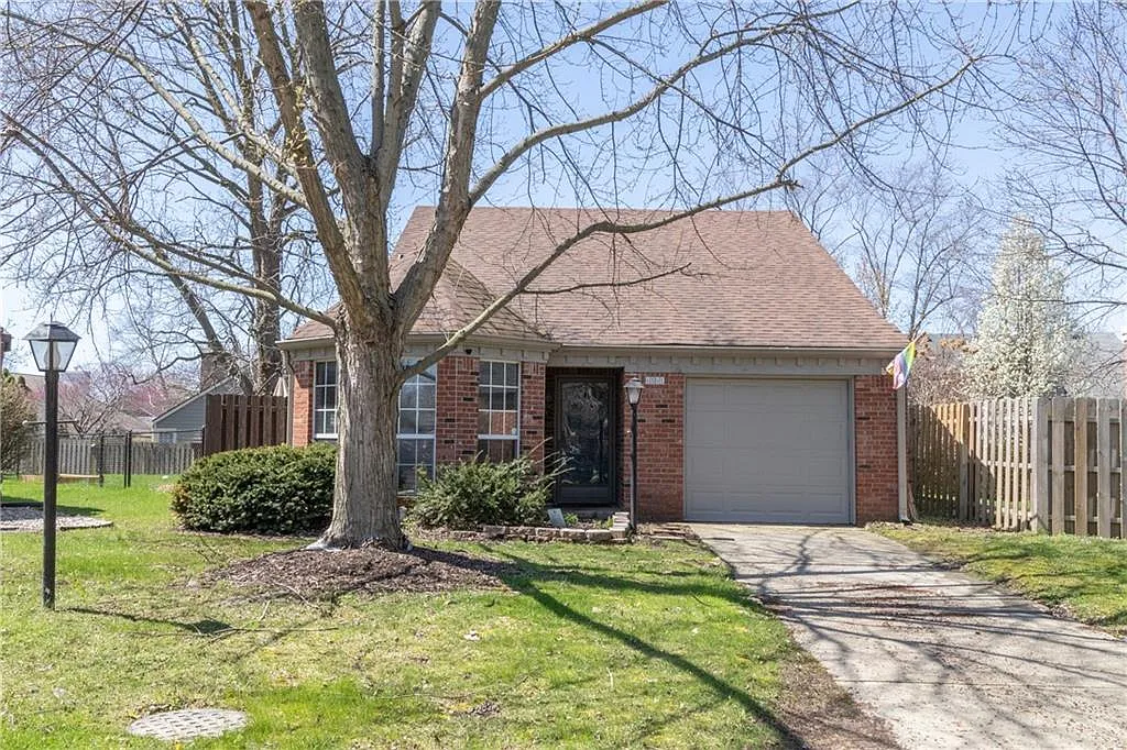 6561 Discovery Dr S photo 1