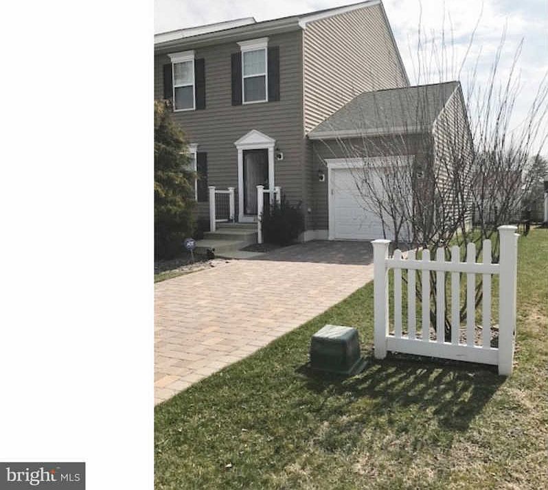 1st image of 217 Bayard St