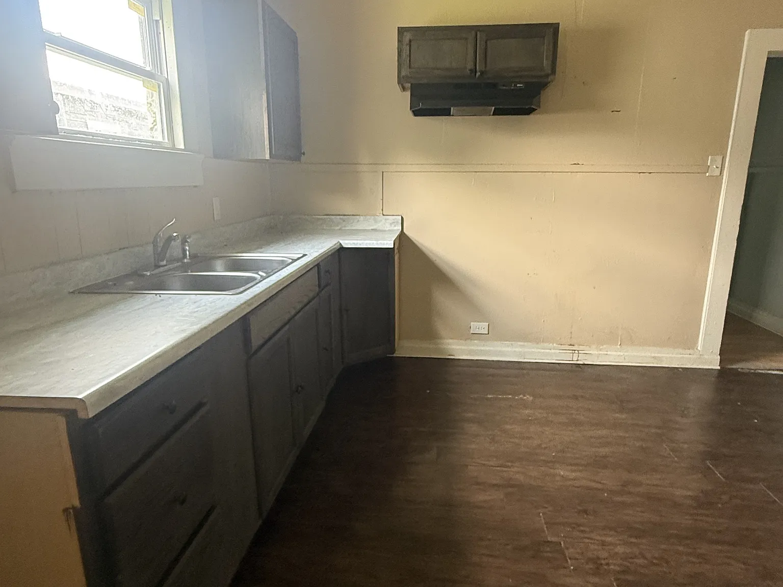 406 Hawthorne Street - 1 — Photo 3