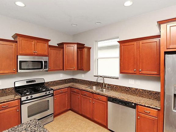 3rd image of 15854 Starling Water Dr