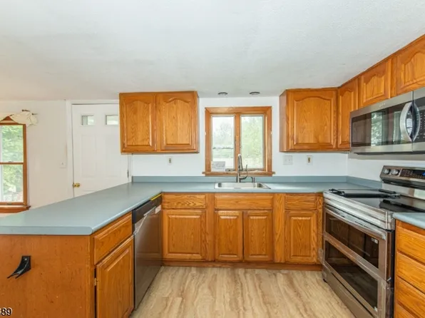 14 Sioux Trl, Wantage Twp., NJ 07461