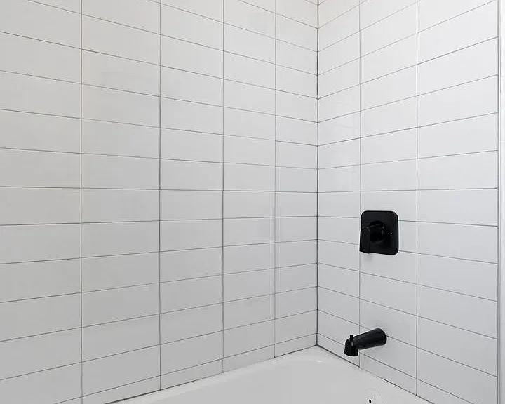 Granville Apartments — Photo 60