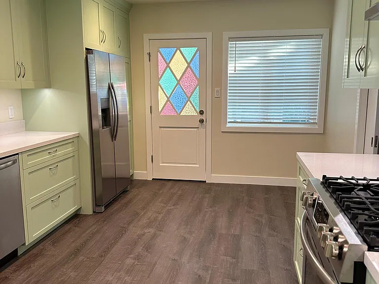 1473 Fulton Ave — Photo 6