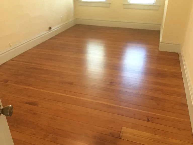 1421 2nd St #2 — Photo 7