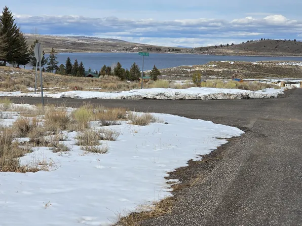 465 E Fishermans Ln #33-B, Panguitch, UT 84759