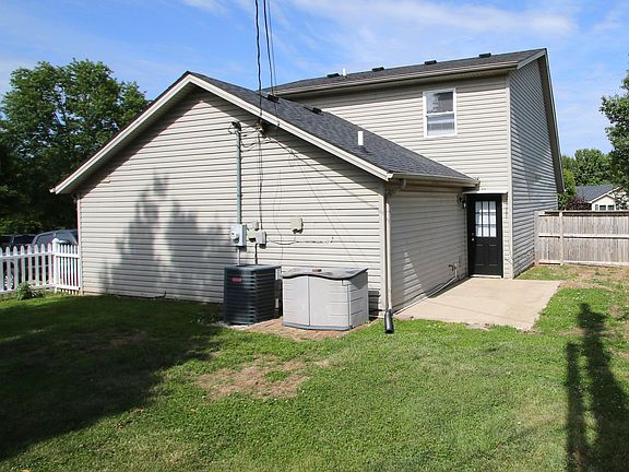 3rd image of 137 Eastridge Dr