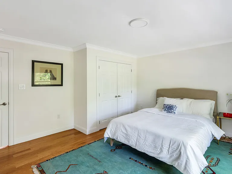 8 Wildflower Ln — Photo 35