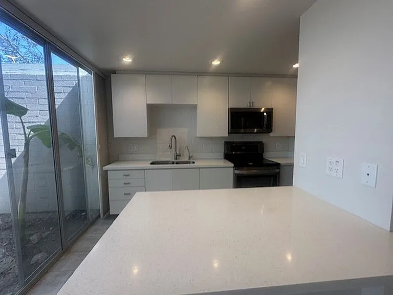 4225 N 36th St #5 — Photo 12