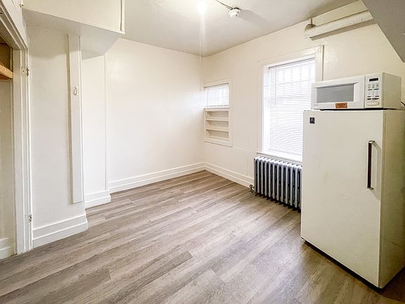 3rd image of 2620 12th Ave #1B-1Ba