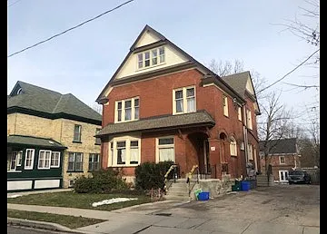 58 Roy St #3