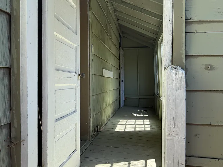 933 SE 45th Ave — Photo 32