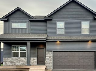 224 Snowdrop Trl, Waconia, MN 55387