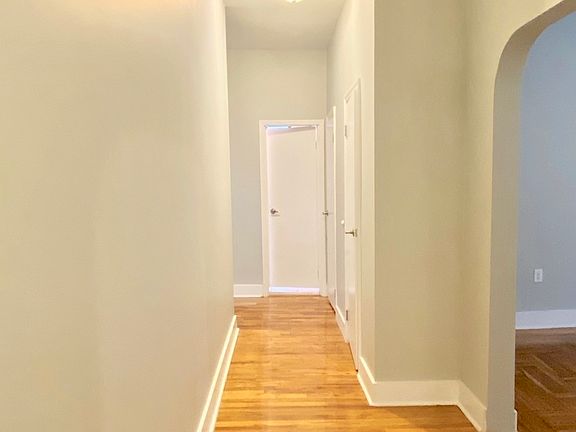 3rd image of 270 Parkside Ave #Aa4e