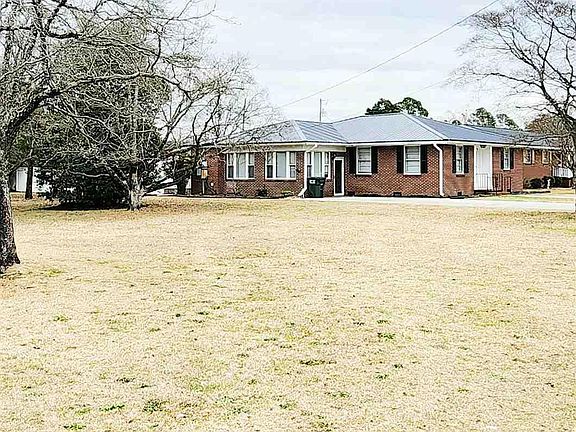 4th image of 1321 E Washington St