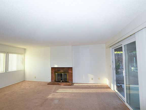 2nd image of 1324 Platte Ave