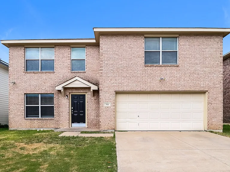 316 Dakota Ridge Dr — Photo 1