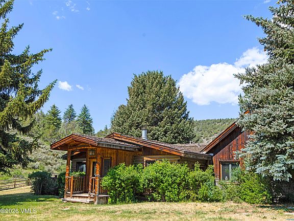 5th image of 1513 Squaw Creek Rd